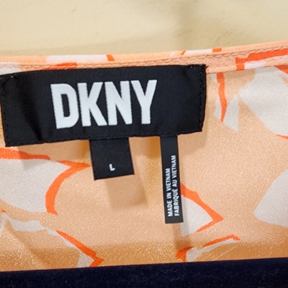 DKNY Women's Pitch Floral Blouse size L - Picture 7 of 9